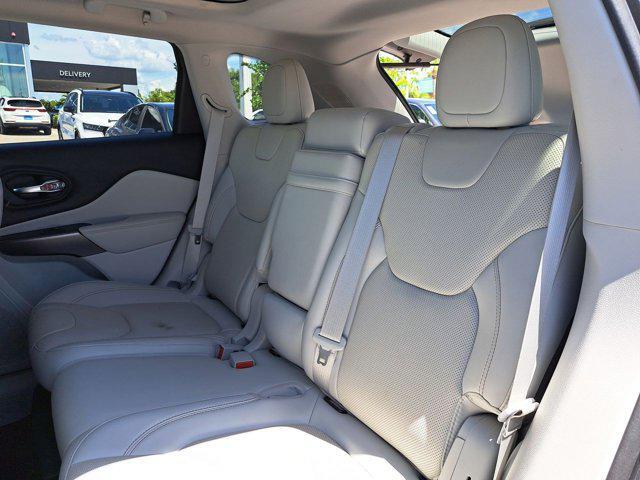 used 2019 Jeep Cherokee car, priced at $15,285