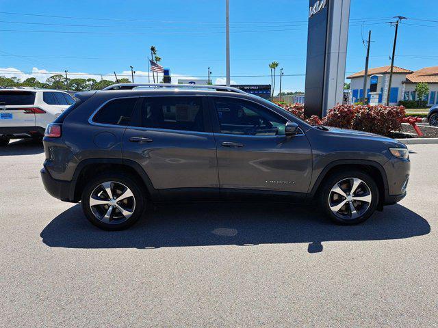 used 2019 Jeep Cherokee car, priced at $15,285