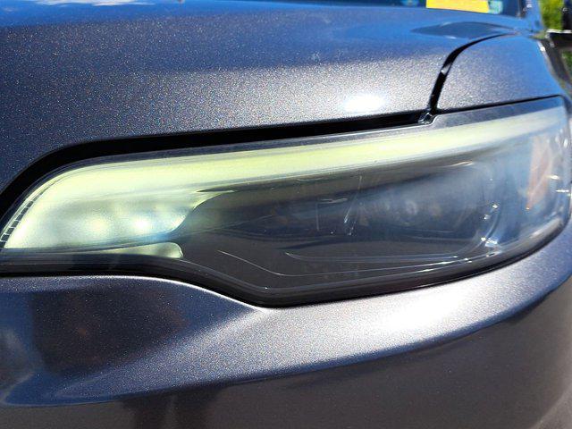 used 2019 Jeep Cherokee car, priced at $15,285