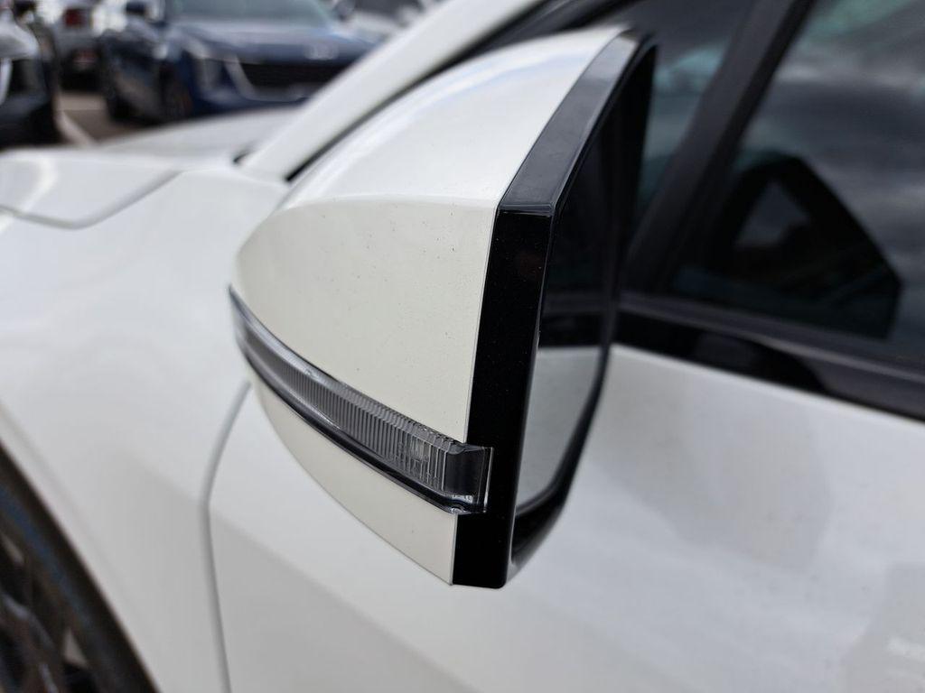 new 2026 Kia Sportage Hybrid car, priced at $40,023