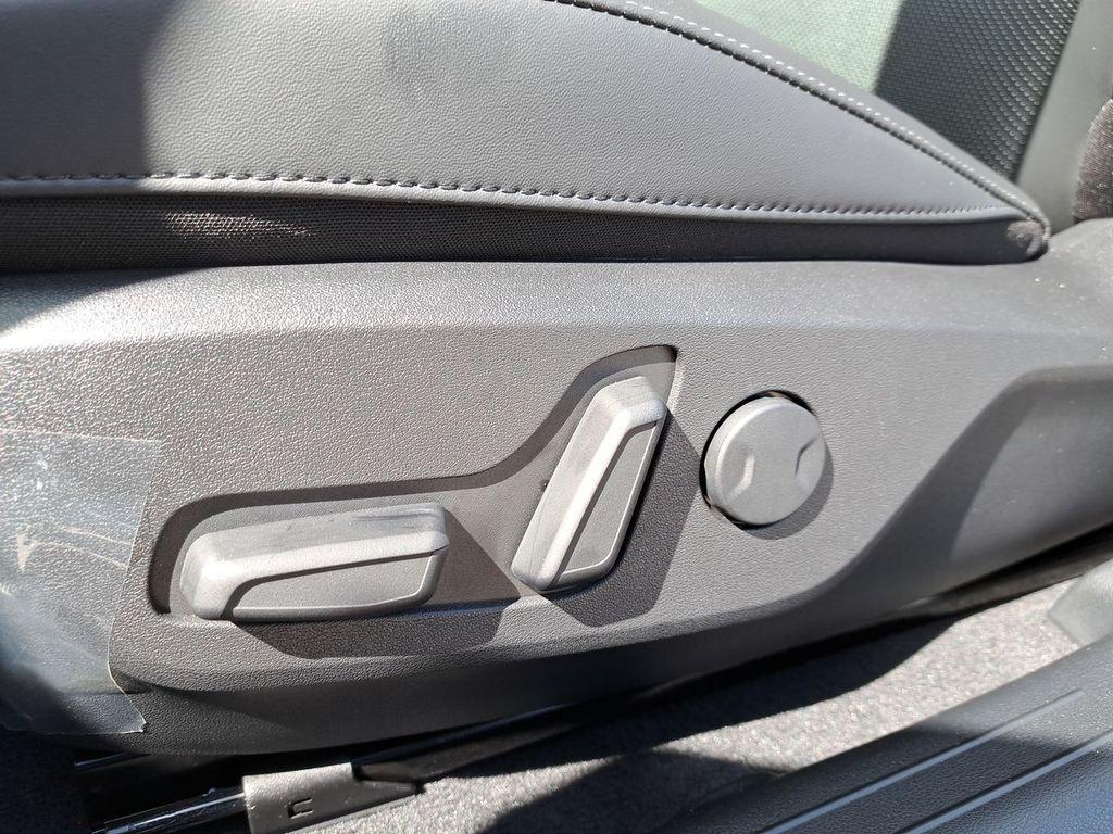 new 2025 Kia EV6 car, priced at $31,492