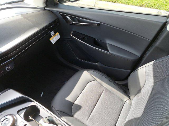 new 2025 Kia EV6 car, priced at $45,519