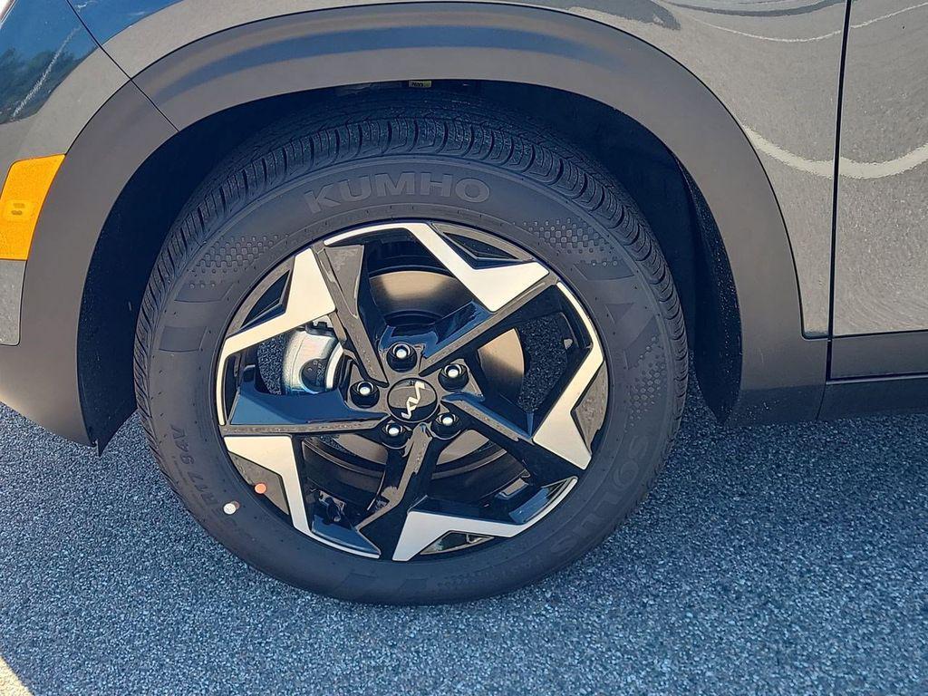 new 2026 Kia Seltos car, priced at $24,643
