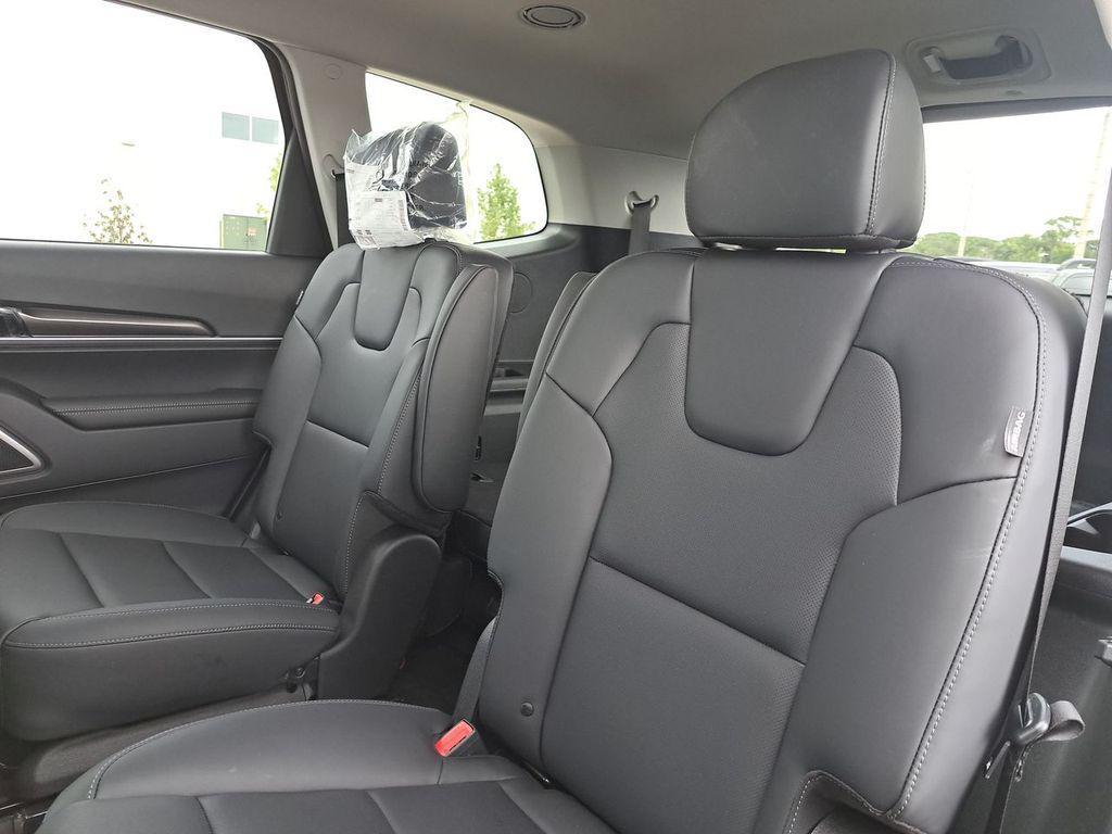 new 2025 Kia Telluride car, priced at $40,185