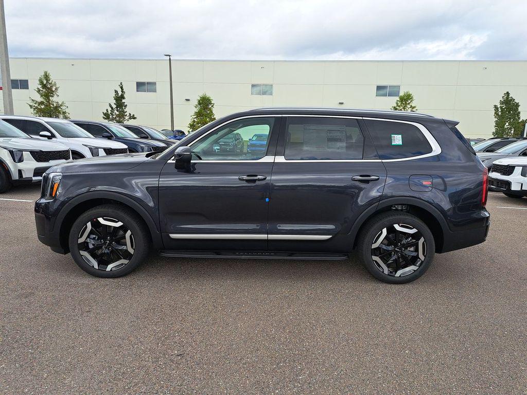 new 2025 Kia Telluride car, priced at $40,185