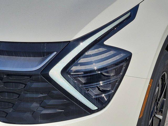 new 2025 Kia Sportage Hybrid car, priced at $30,718