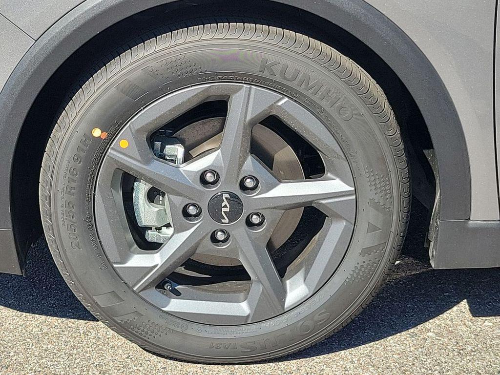 new 2025 Kia K4 car, priced at $22,669