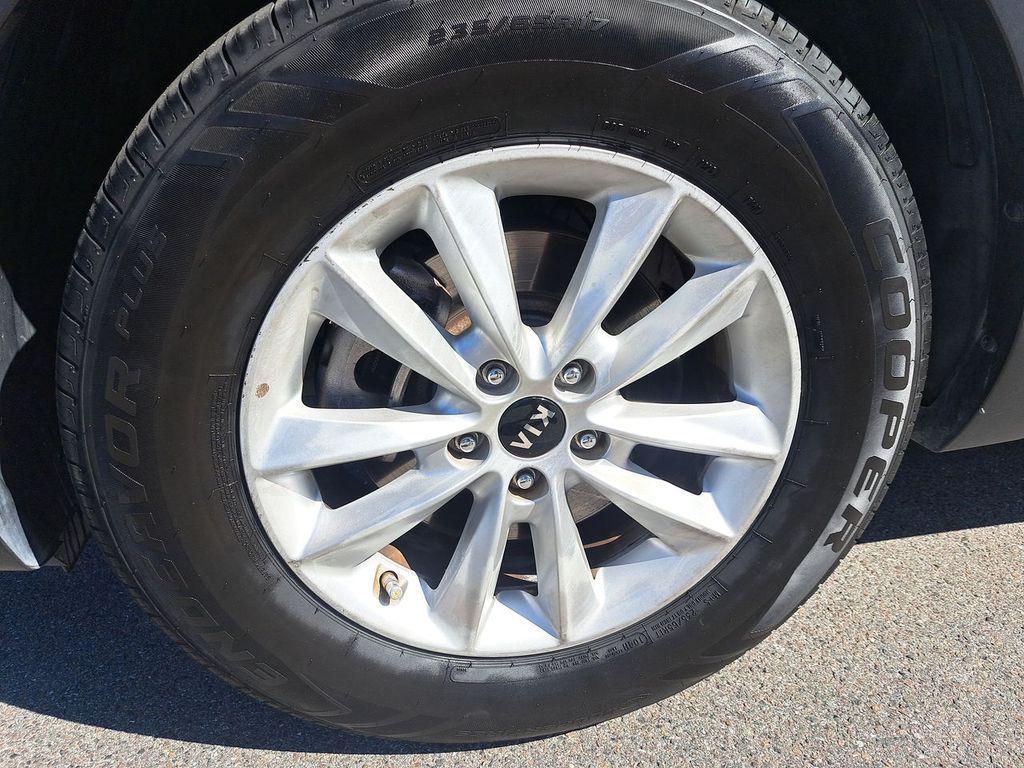 used 2019 Kia Sorento car, priced at $12,628