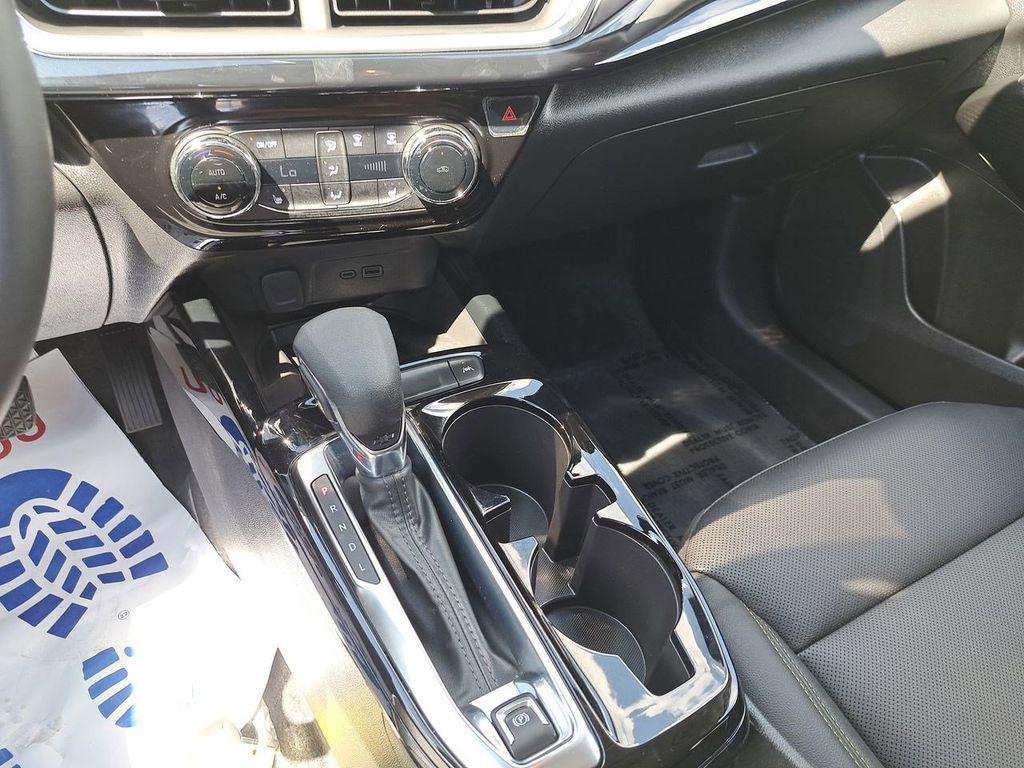 used 2024 Chevrolet Trax car, priced at $19,879