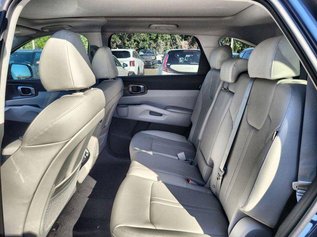 new 2025 Kia Sorento car, priced at $36,884