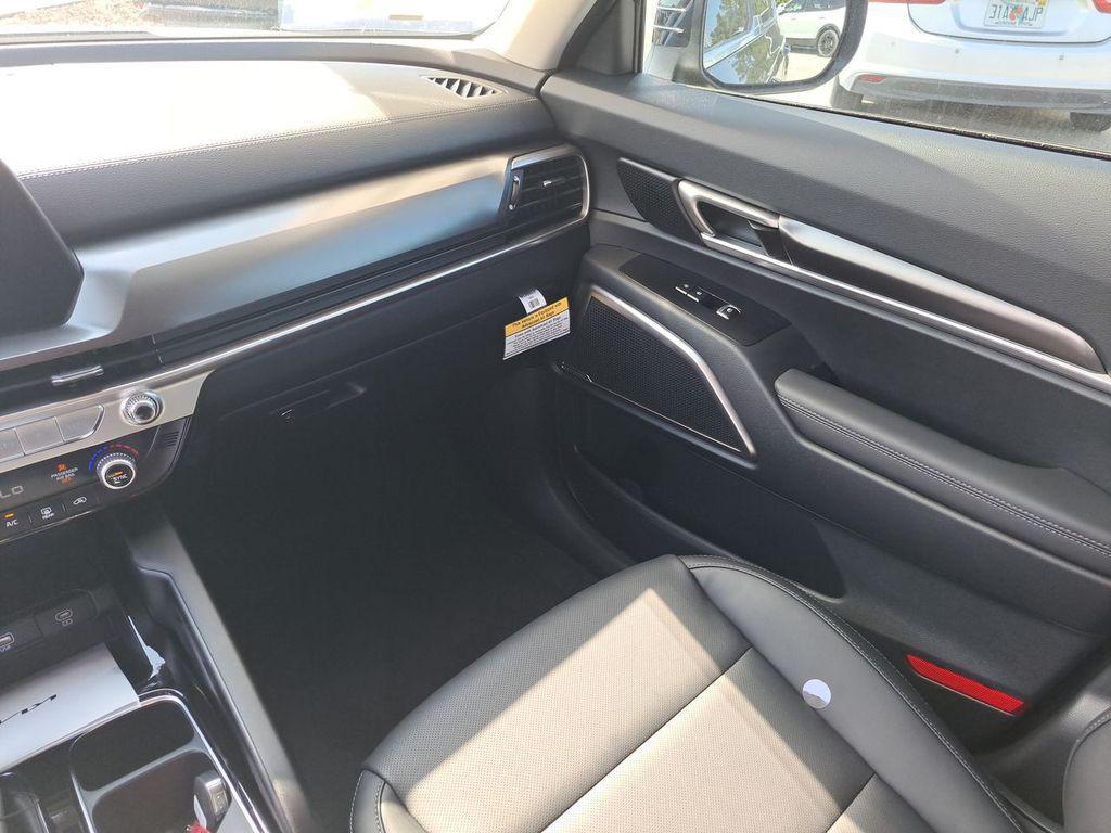 new 2025 Kia Telluride car, priced at $37,288