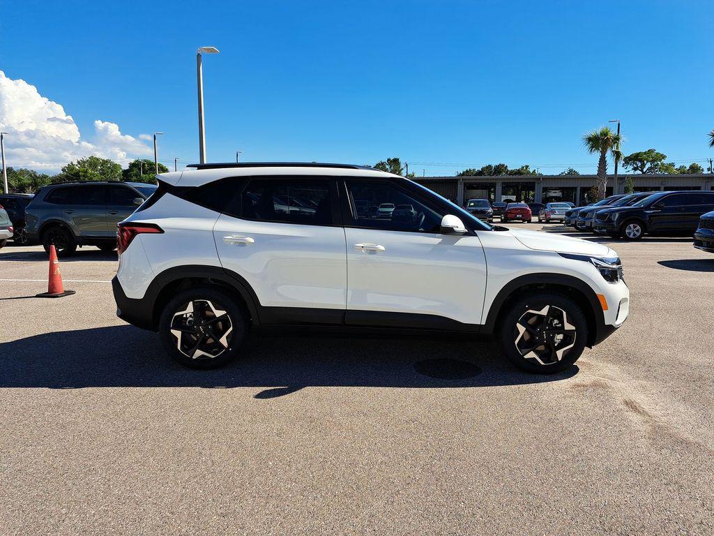 new 2026 Kia Seltos car, priced at $25,510