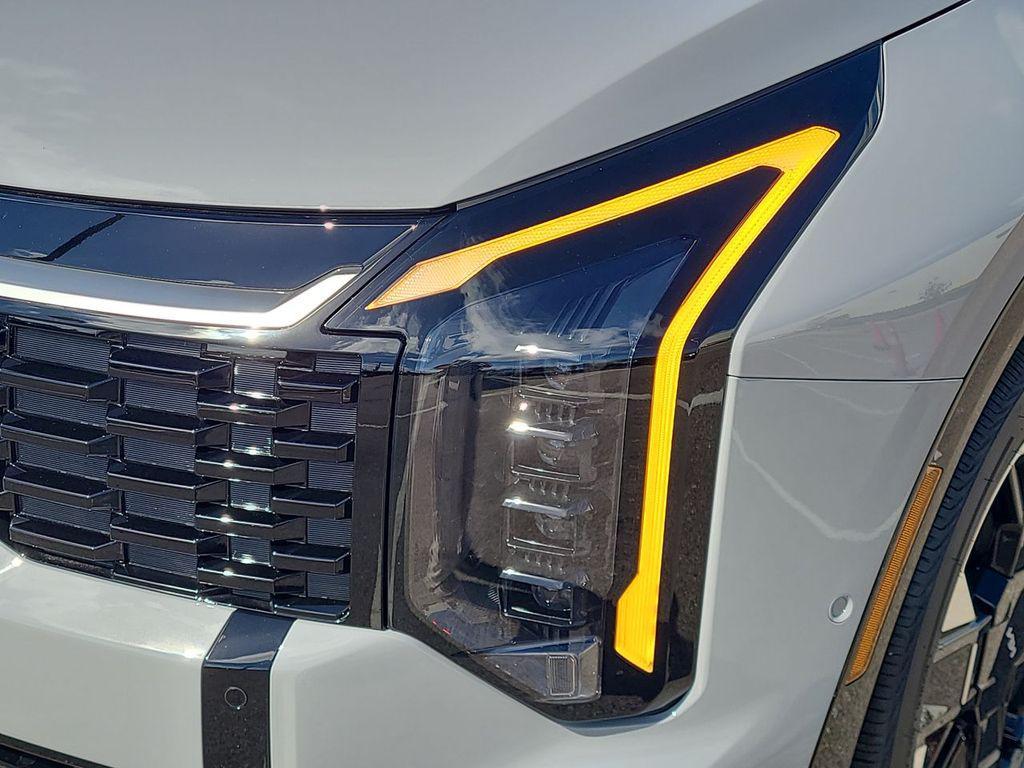 new 2026 Kia Sportage Hybrid car, priced at $40,227