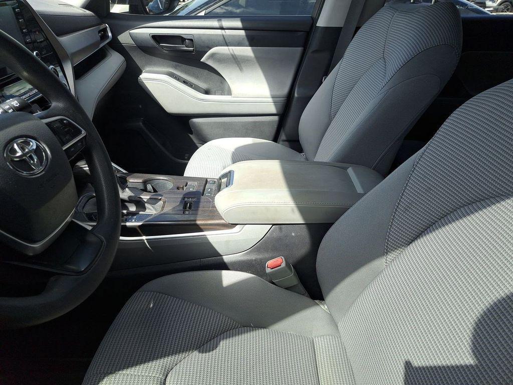 used 2022 Toyota Highlander car, priced at $24,347