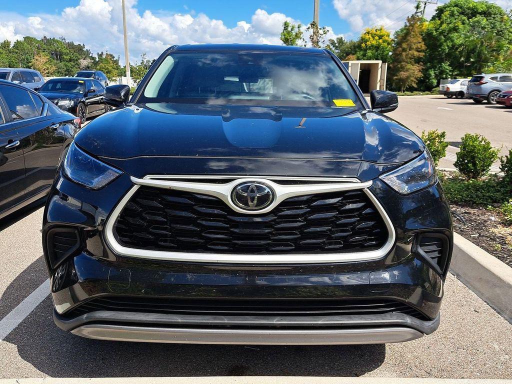 used 2022 Toyota Highlander car, priced at $24,347