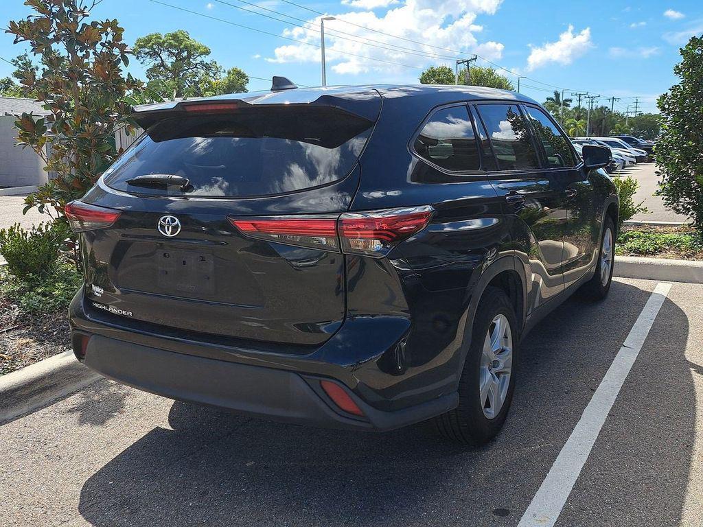 used 2022 Toyota Highlander car, priced at $24,347