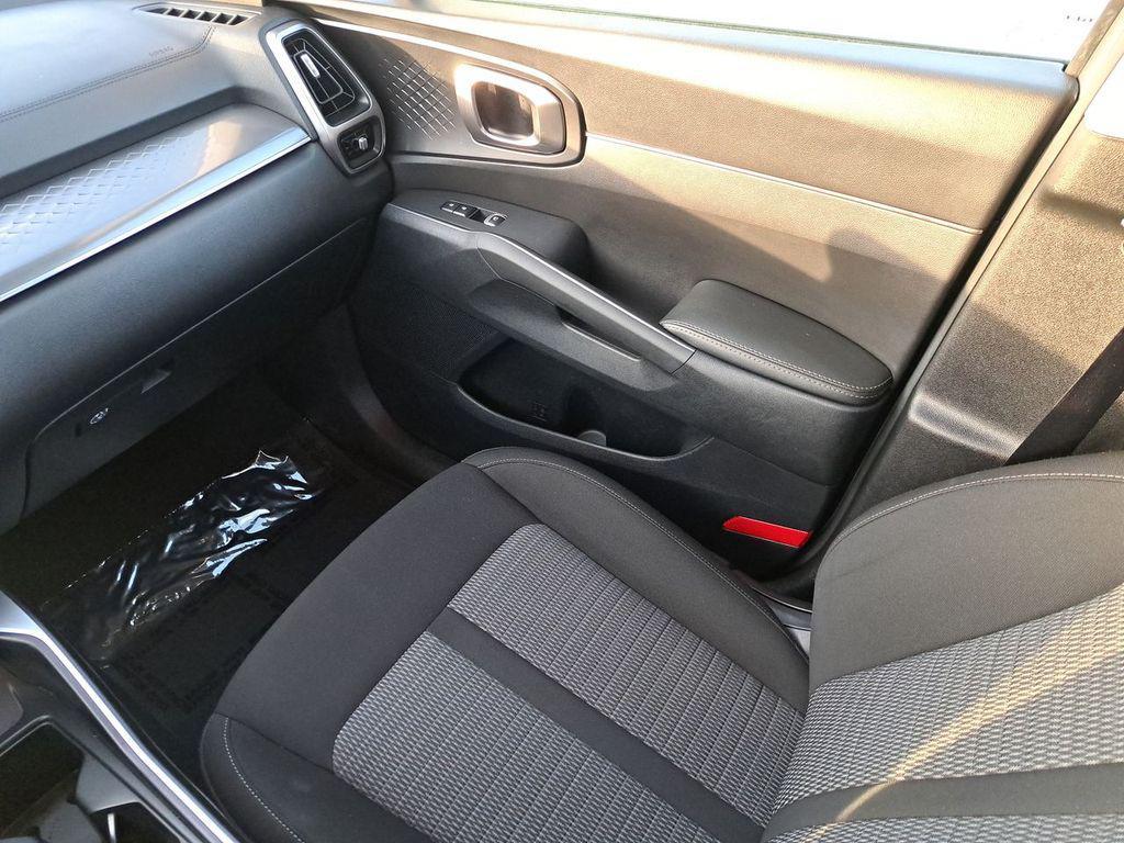 used 2023 Kia Sorento car, priced at $20,922