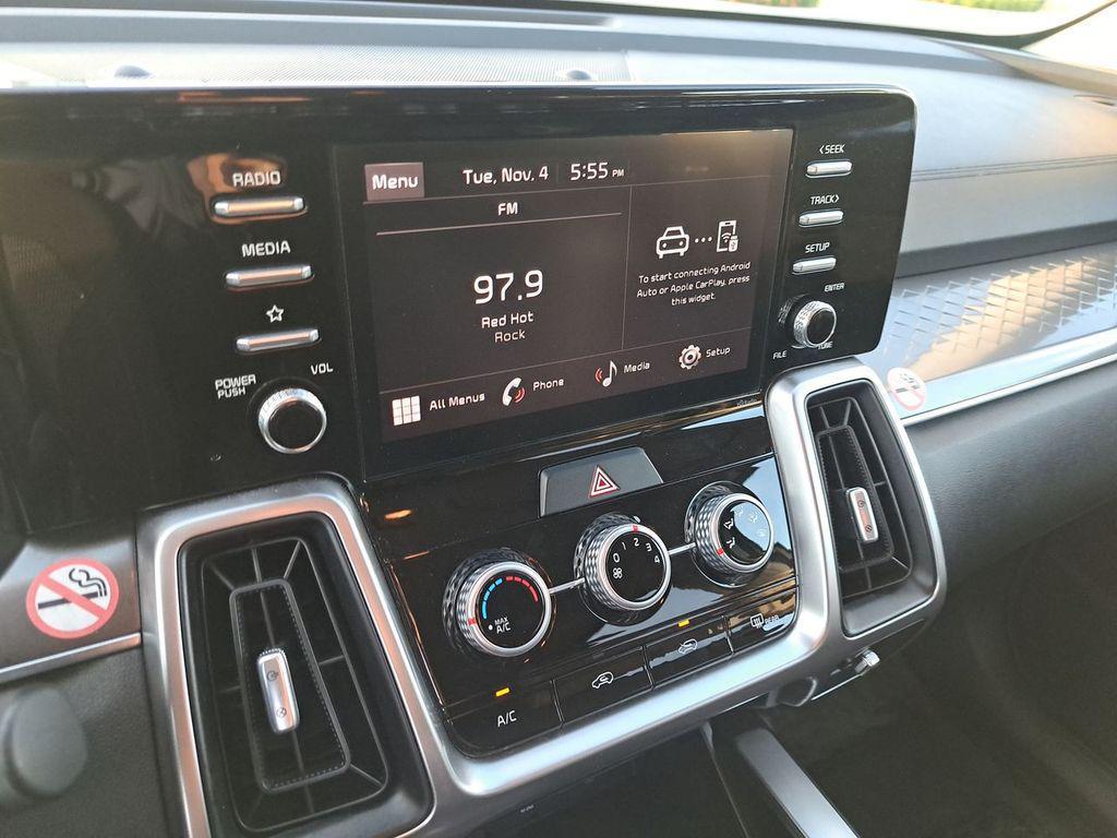 used 2023 Kia Sorento car, priced at $20,922