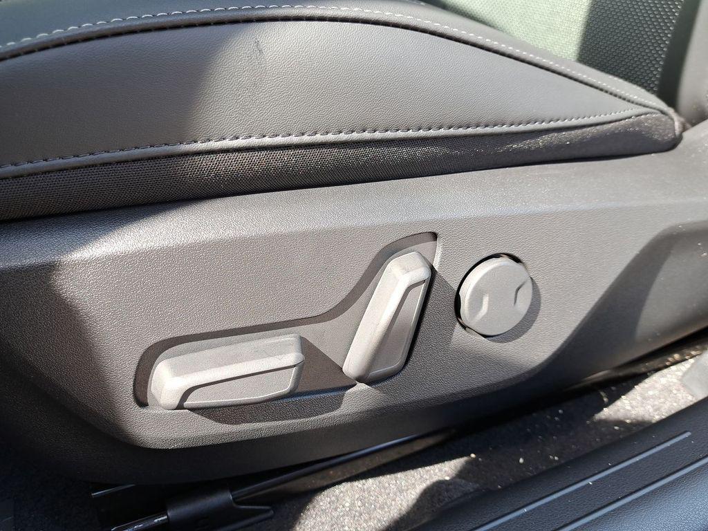 new 2025 Kia EV6 car, priced at $35,021