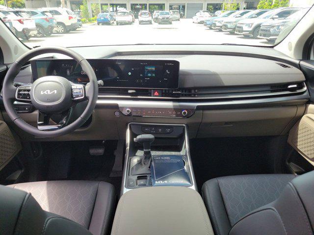 new 2025 Kia Carnival car, priced at $40,655