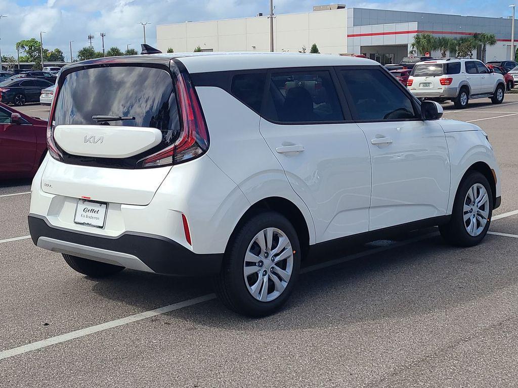 new 2025 Kia Soul car, priced at $20,678
