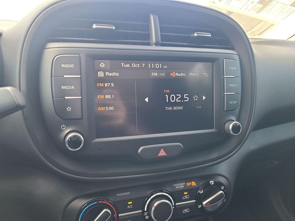 new 2025 Kia Soul car, priced at $20,678