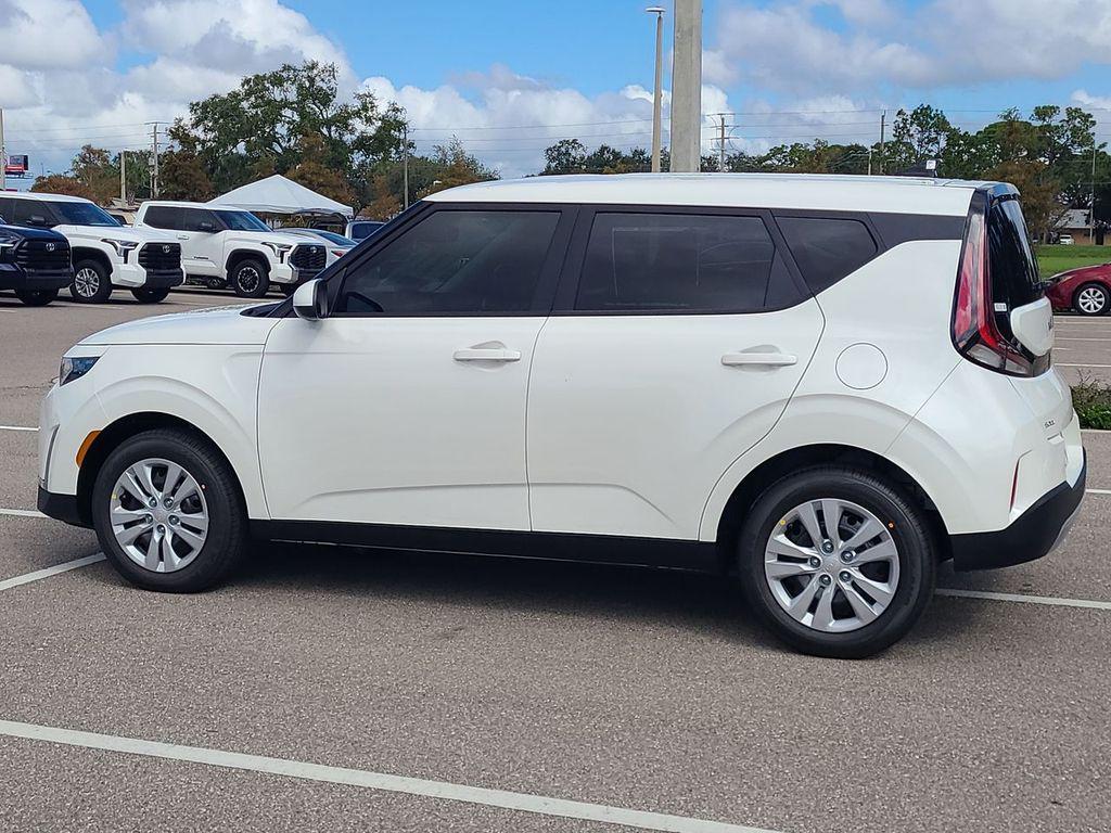new 2025 Kia Soul car, priced at $20,678