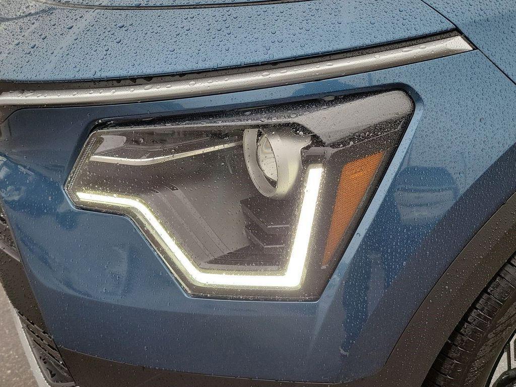 new 2025 Kia Niro car, priced at $26,952