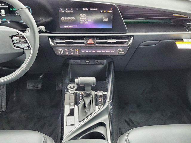 new 2025 Kia Niro car, priced at $30,340