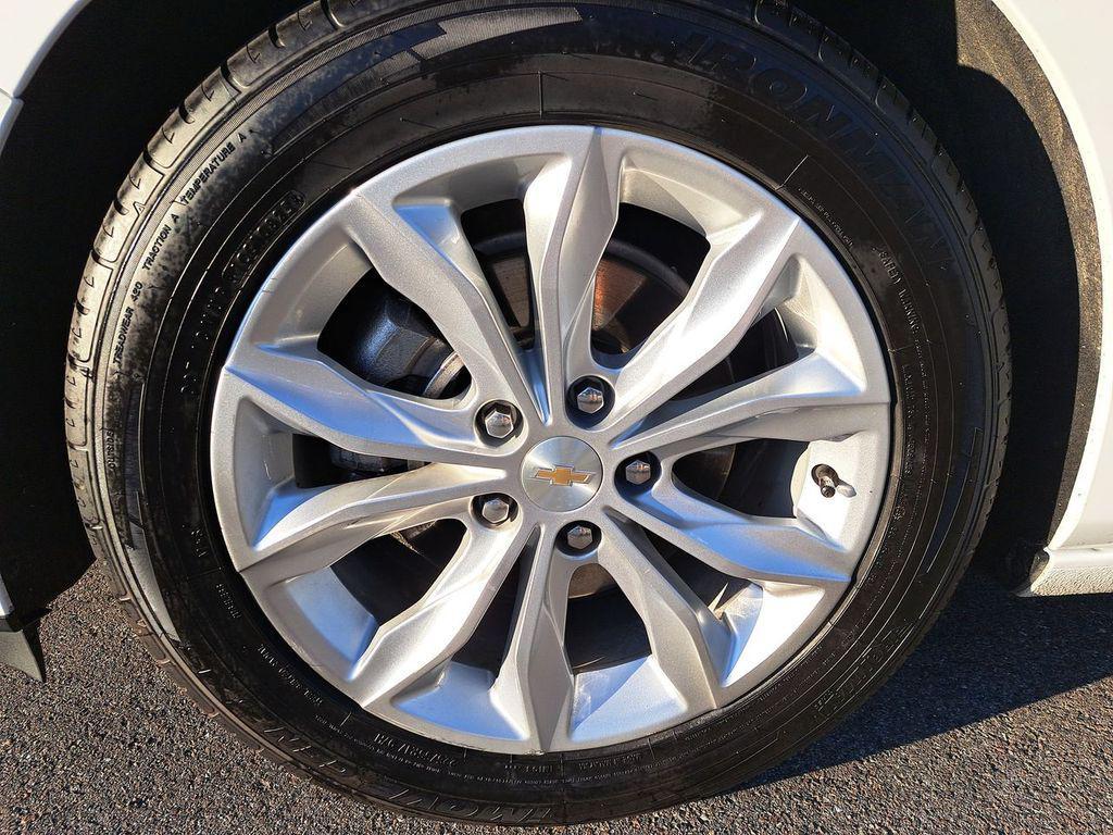 used 2024 Chevrolet Malibu car, priced at $15,641