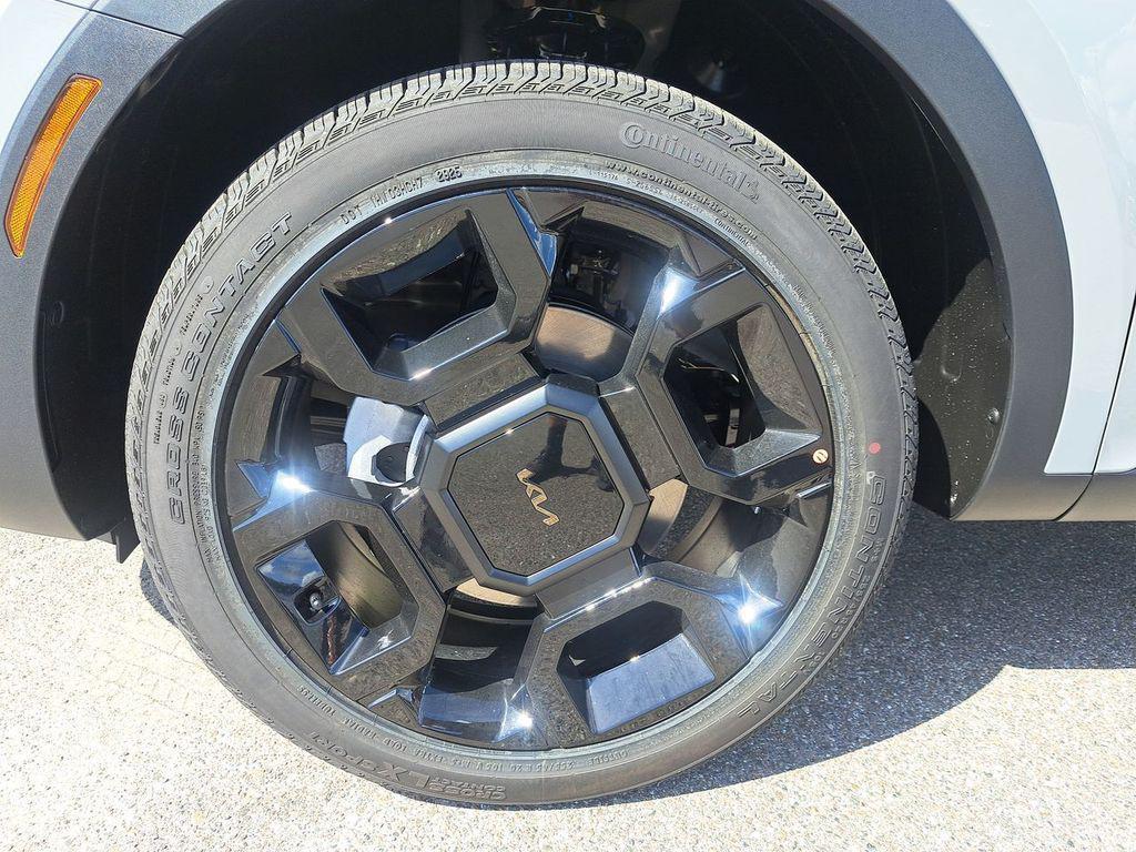 new 2026 Kia Sorento car, priced at $45,561