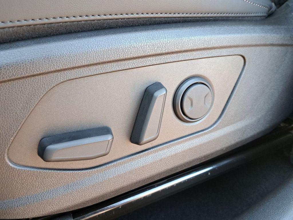 new 2026 Kia Sorento car, priced at $35,405