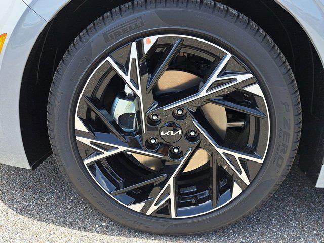 new 2025 Kia K5 car, priced at $28,943
