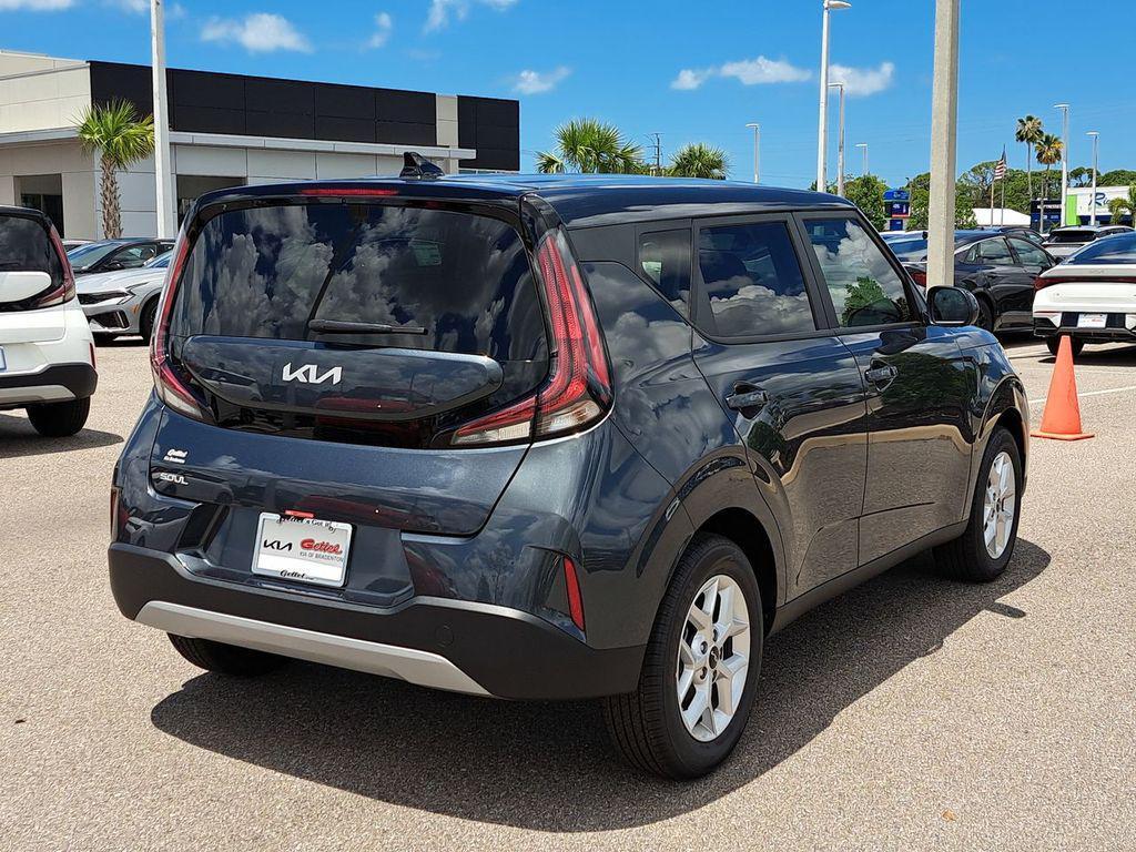 new 2025 Kia Soul car, priced at $20,706