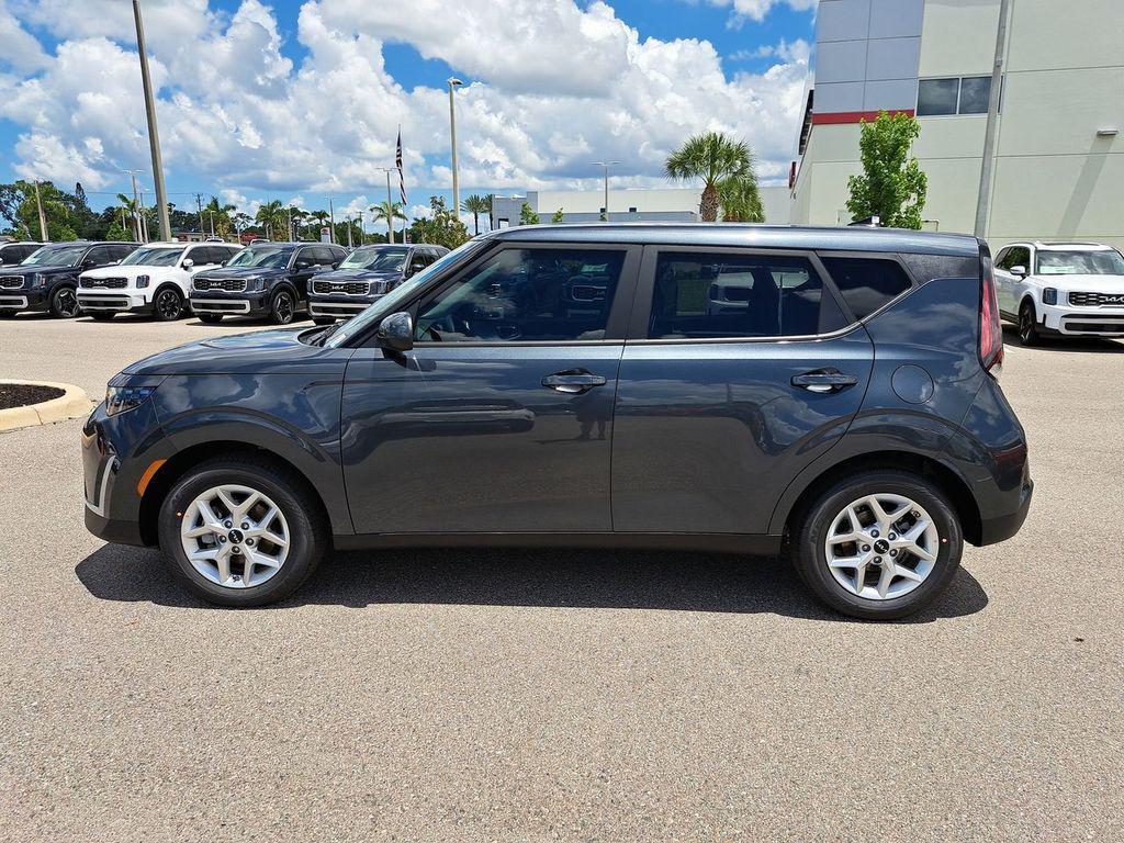 new 2025 Kia Soul car, priced at $20,706