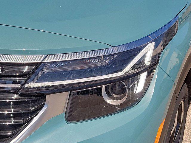 new 2025 Kia Seltos car, priced at $24,562
