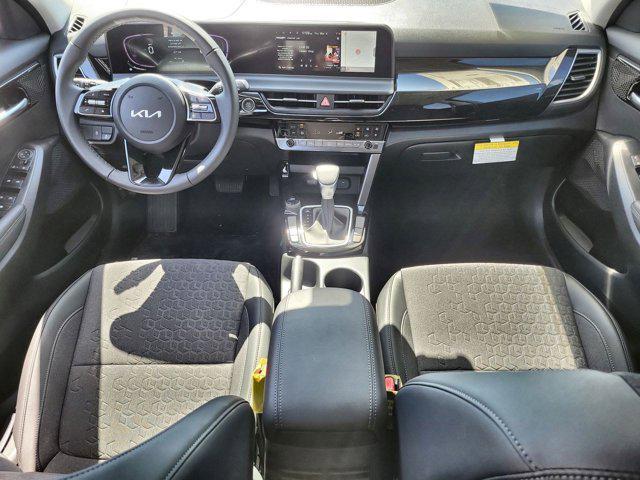 new 2025 Kia Seltos car, priced at $24,562