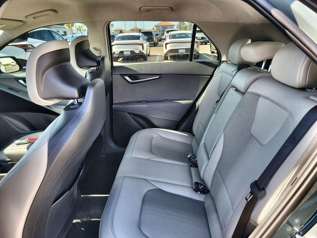 new 2025 Kia Niro car, priced at $26,952