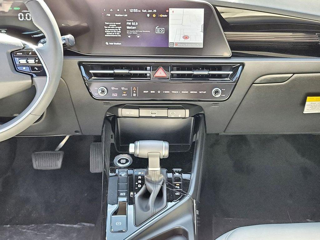 new 2025 Kia Niro car, priced at $26,952
