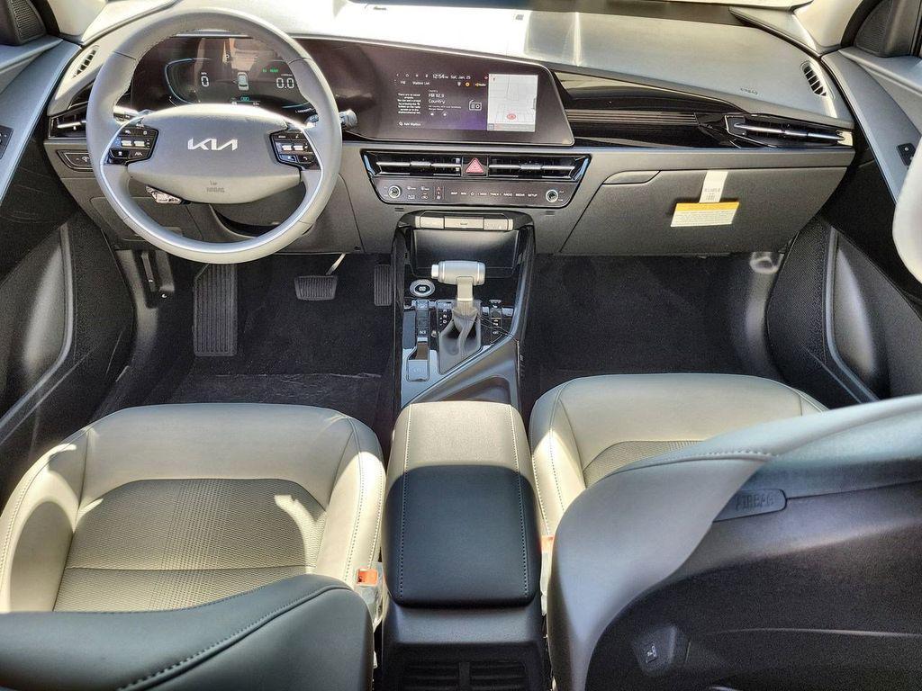 new 2025 Kia Niro car, priced at $26,952