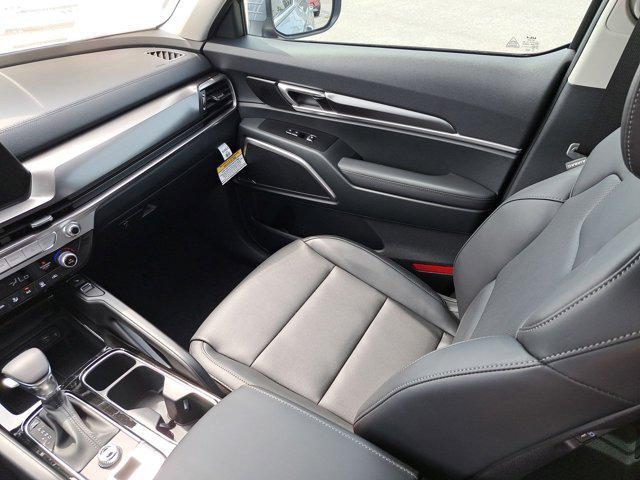 new 2025 Kia Telluride car, priced at $39,092