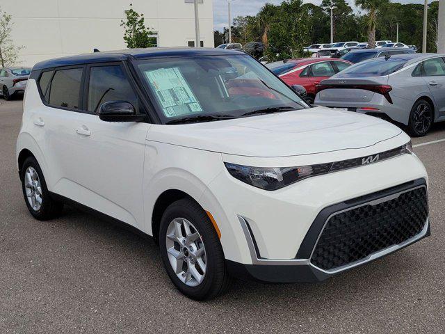 new 2025 Kia Soul car, priced at $23,451