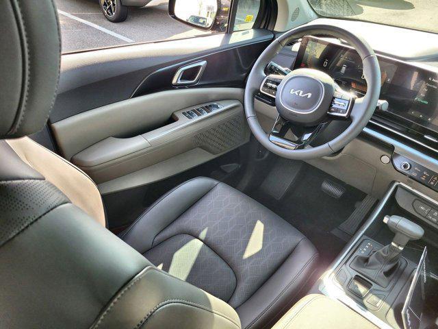 new 2025 Kia Carnival car, priced at $38,475