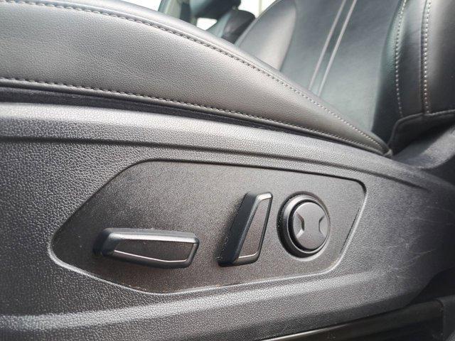 used 2024 Kia Sorento car, priced at $29,224