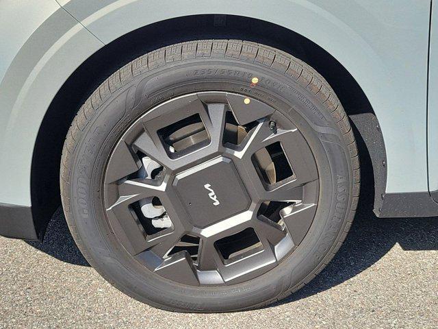 new 2025 Kia Carnival Hybrid car, priced at $42,940