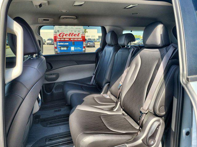 new 2025 Kia Carnival Hybrid car, priced at $42,940