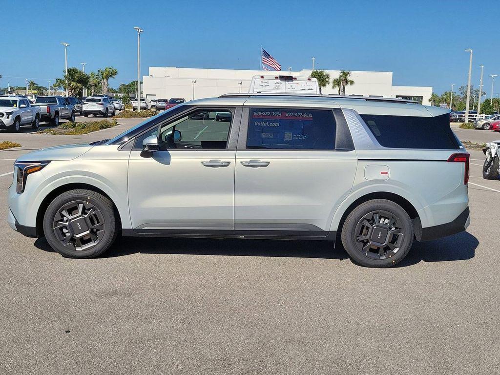 new 2025 Kia Carnival Hybrid car, priced at $39,324