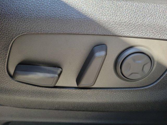 new 2025 Kia Carnival Hybrid car, priced at $42,940