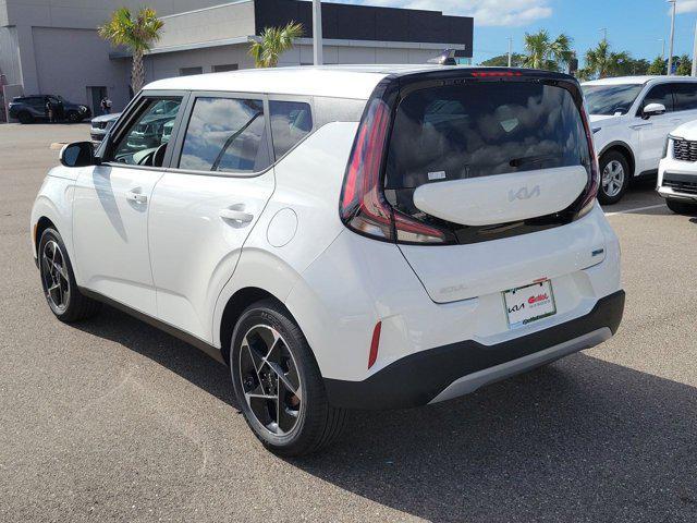 new 2025 Kia Soul car, priced at $25,161