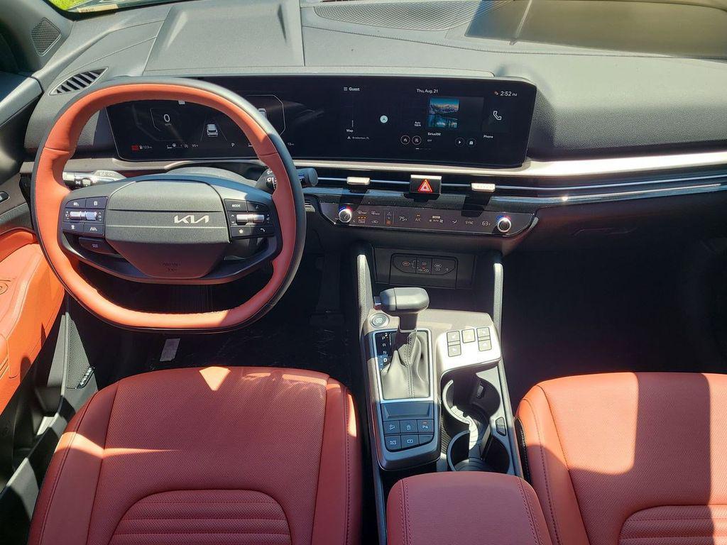 new 2026 Kia Sportage car, priced at $33,076